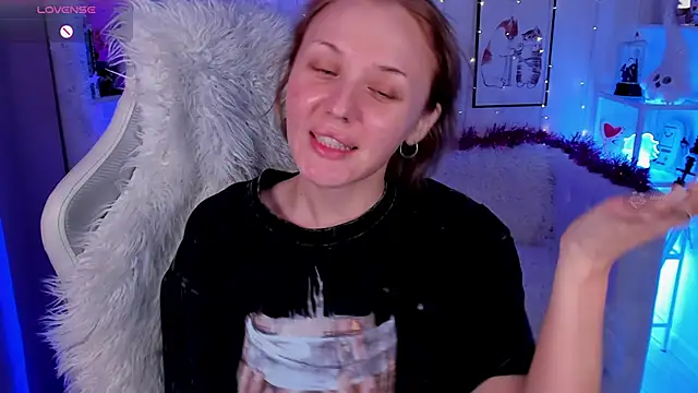 LianaFord online show from 12/14/25, 10:26