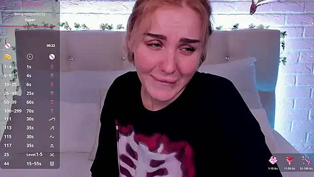 LianaFord online show from 11/03/25, 09:18