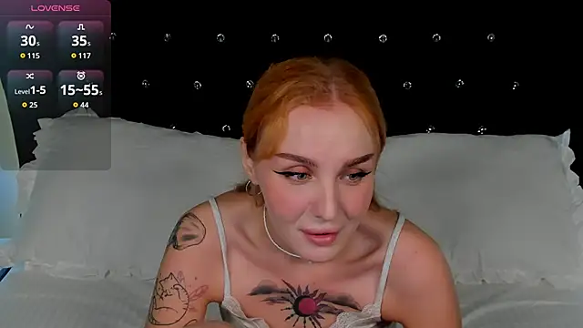 LianaFord online show from 11/17/25, 10:58