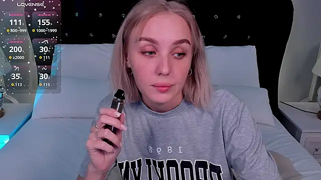 LianaFord online show from 09/19/25, 05:50