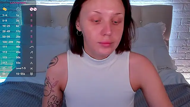 Snapshot of LianaFord chatting on 03/19/26, 04:34 LianaFord online show from 03/19/26, 04:34