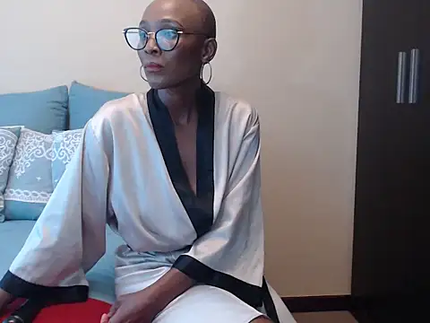 yummycherryxx online show from 04/08/26, 07:43