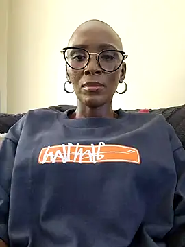 yummycherryxx online show from 12/20/25, 07:44