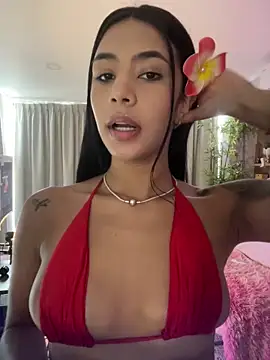 Snapshot of AntonellaRossi chatting on 05/18/26, 08:02 AntonellaRossi online show from 05/18/26, 08:02