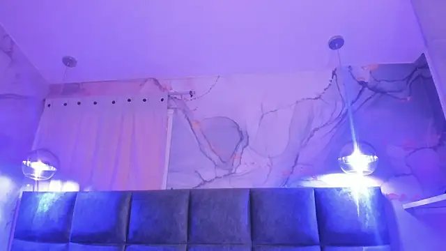 AntonellaRossi online show from 02/06/26, 07:43