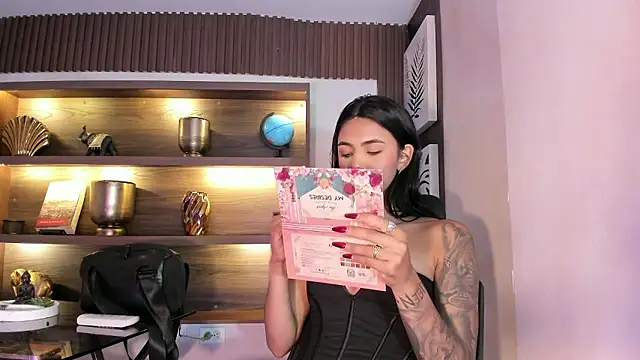 AntonellaRossi online show from 01/11/26, 07:43