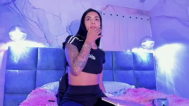 AntonellaRossi online show from 02/11/26, 07:58