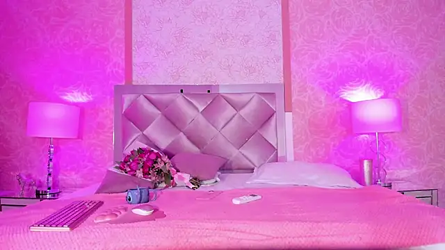 AntonellaRossi online show from 09/22/25, 07:42