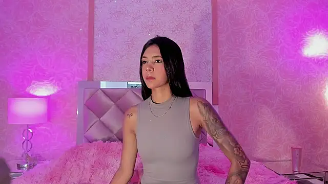 AntonellaRossi online show from 10/24/25, 07:46