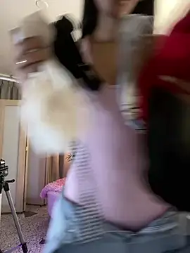 AntonellaRossi online show from 04/13/26, 07:51