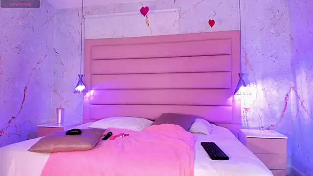 AntonellaRossi online show from 03/19/25, 08:00