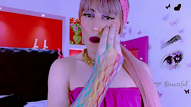 priscilahotker online show from 03/18/25, 05:56