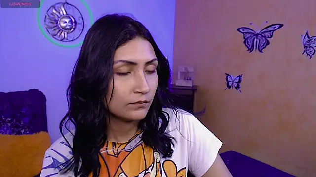 Snapshot of leah-666 chatting on 03/21/25, 01:45 leah-666 online show from 03/21/25, 01:45