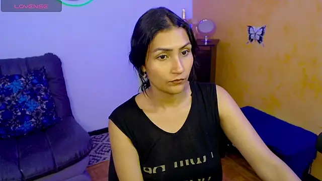 Snapshot of leah-666 chatting on 12/29/24, 02:10 leah-666 online show from 12/29/24, 02:10