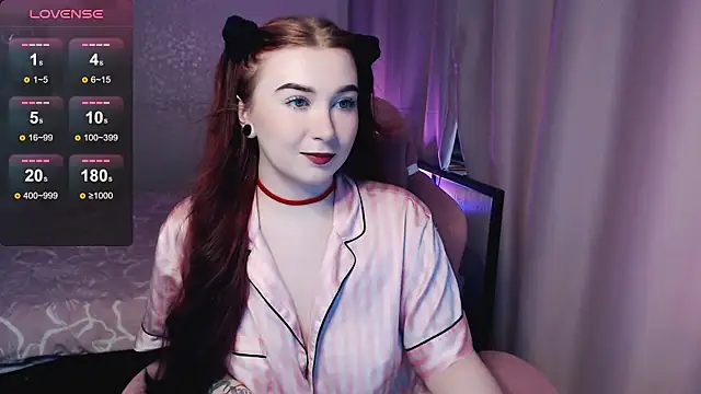 Cute lina online show from 05/15/26, 10:13