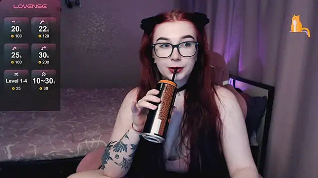 Cute lina online show from 04/15/26, 07:58