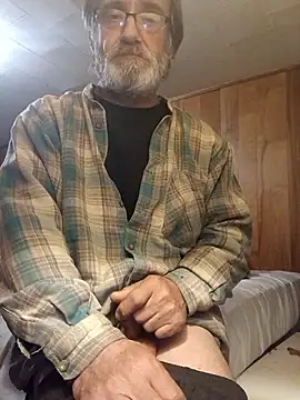 Snapshot of OralDesires2 chatting on 02/08/26, 03:48 OralDesires2 online show from 02/08/26, 03:48