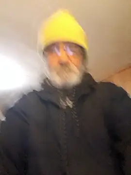 Snapshot of OralDesires2 chatting on 02/05/26, 11:44 OralDesires2 online show from 02/05/26, 11:44