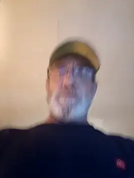 Snapshot of OralDesires2 chatting on 04/04/26, 11:11 OralDesires2 online show from 04/04/26, 11:11