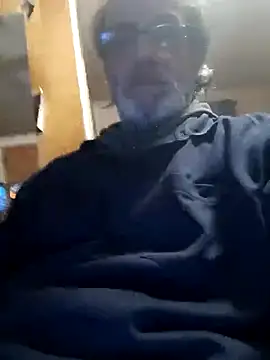 Snapshot of OralDesires2 chatting on 01/06/26, 10:25 OralDesires2 online show from 01/06/26, 10:25