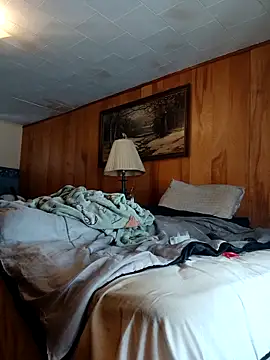 Snapshot of OralDesires2 chatting on 02/21/26, 01:46 OralDesires2 online show from 02/21/26, 01:46