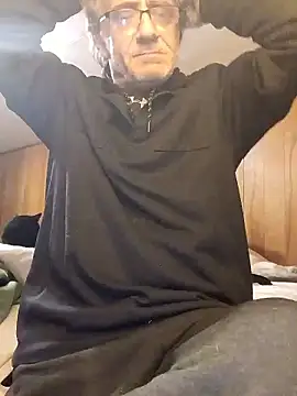 Snapshot of OralDesires2 chatting on 02/15/26, 11:58 OralDesires2 online show from 02/15/26, 11:58