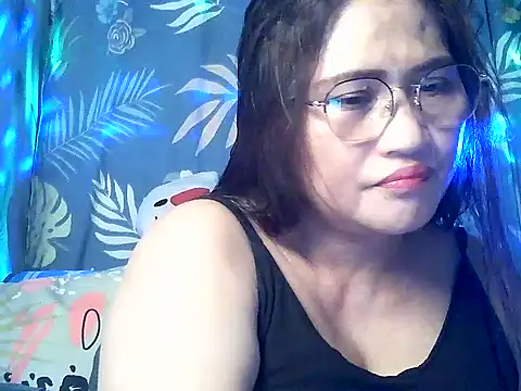 Amazing Angel22 online show from 12/22/25, 04:40