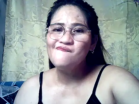 Amazing Angel22 online show from 10/27/25, 03:18