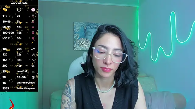 barbie scoth  online show from 10/11/25, 03:18