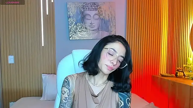 barbie scoth  online show from 06/12/26, 10:40