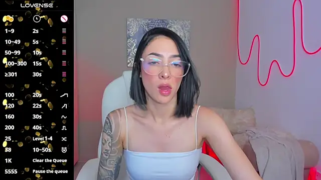 barbie scoth  online show from 09/12/25, 09:47