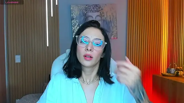 barbie scoth  online show from 06/10/26, 10:00