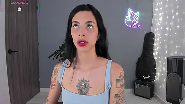 labrika  online show from 10/26/25, 10:21