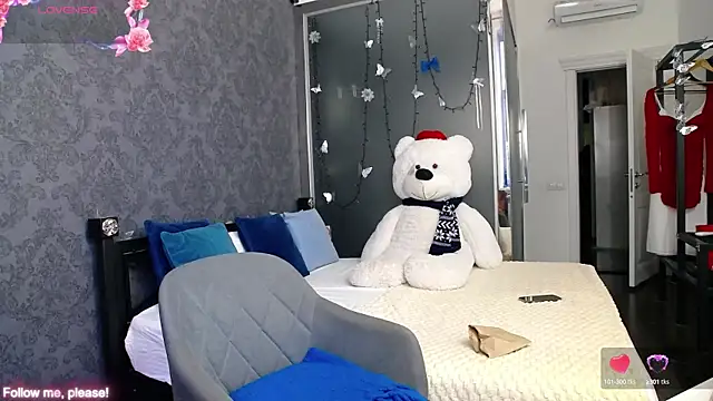 KateJonson online show from 09/30/25, 07:03