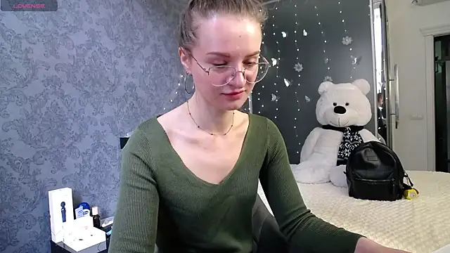 Snapshot of KateJonson chatting on 06/03/26, 06:47 KateJonson online show from 06/03/26, 06:47