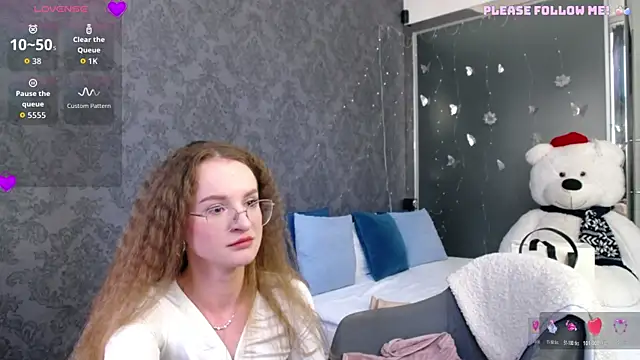 KateJonson online show from 04/14/26, 01:05