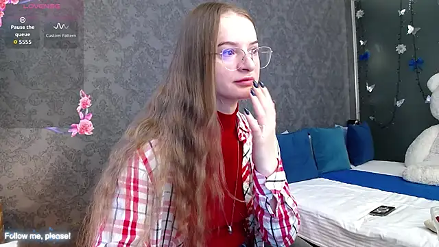 KateJonson online show from 12/04/25, 07:40