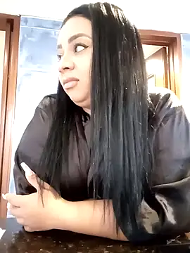 Snapshot of MelanyShayk chatting on 02/15/25, 05:17 MelanyShayk online show from 02/15/25, 05:17
