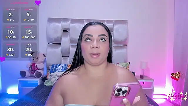 Snapshot of MelanyShayk chatting on 02/20/26, 04:09 MelanyShayk online show from 02/20/26, 04:09