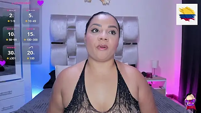 Snapshot of MelanyShayk chatting on 06/25/26, 12:19 MelanyShayk online show from 06/25/26, 12:19