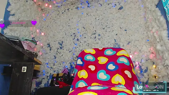 Snapshot of dannabigdirty1 chatting on 03/07/25, 12:12 dannabigdirty1 online show from 03/07/25, 12:12