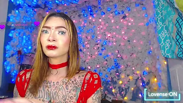 Snapshot of dannabigdirty1 chatting on 03/10/25, 12:28 dannabigdirty1 online show from 03/10/25, 12:28