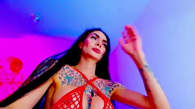 Snapshot of dannabigdirty1 chatting on 10/07/25, 08:32 dannabigdirty1 online show from 10/07/25, 08:32