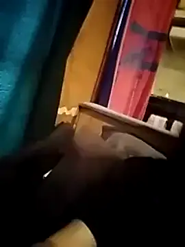 Snapshot of truckerlove69 chatting on 12/05/24, 05:33 truckerlove69 online show from 12/05/24, 05:33