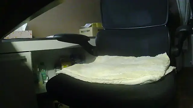 suedel65 online show from 03/26/26, 04:11