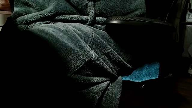 suedel65 online show from 10/22/25, 03:50