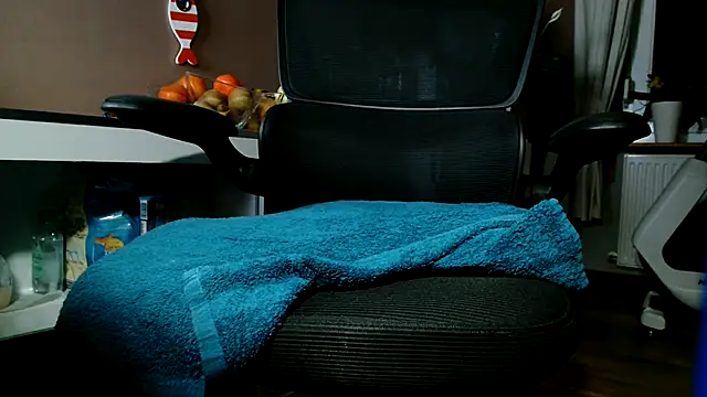 suedel65 online show from 09/28/25, 03:35