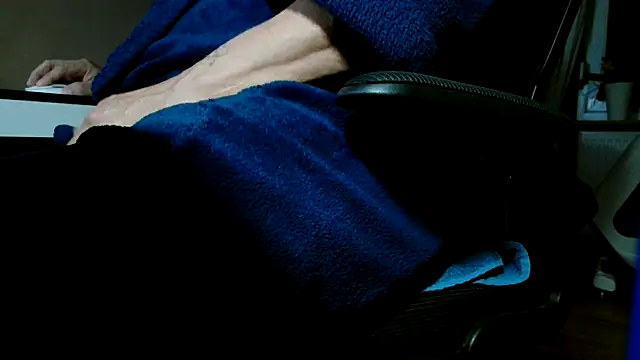suedel65 online show from 09/26/25, 03:46
