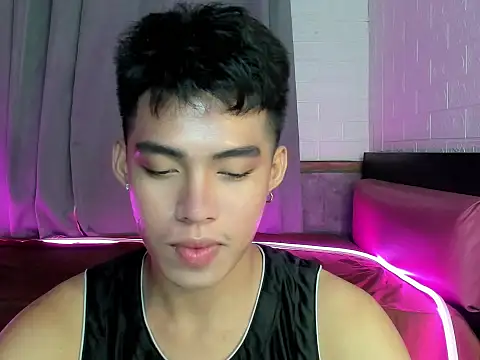 Lightjt04 online show from 10/16/25, 05:10