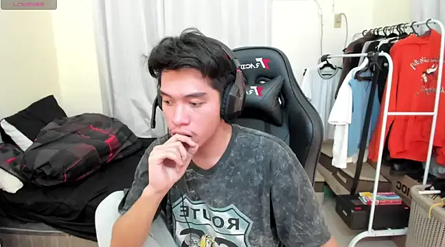 Lightjt04 online show from 02/19/25, 10:20